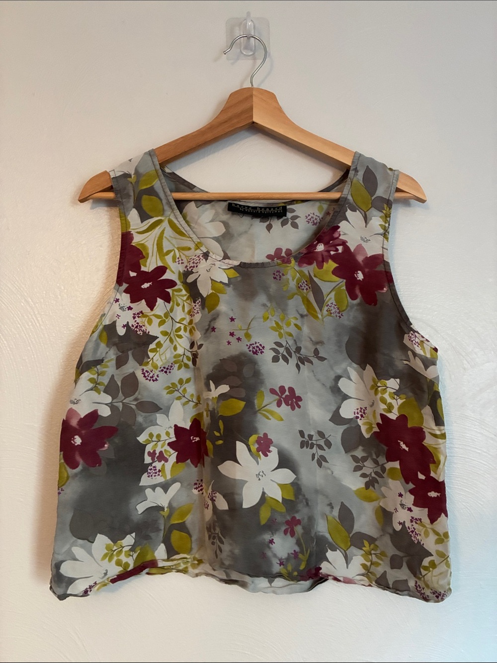 Harve Benard Silk Floral Scoop Neck Cropped Camisole in Gray, Burgundy and Olive